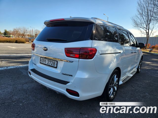 Kia Carnival 7-Seater Limousine President — пробег 104 211 км — фото 5 из 5