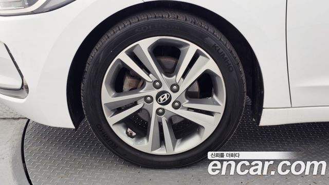 Hyundai AVANTE из Кореи Encar