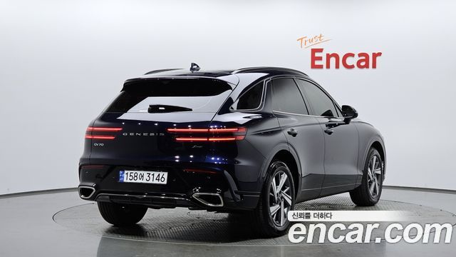 Genesis GV70 из Кореи Encar