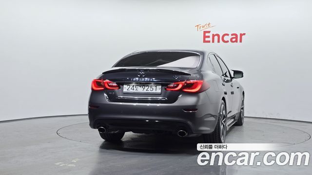 Infiniti Q70 3.7 AWD — пробег 134 117 км — фото 4 из 5