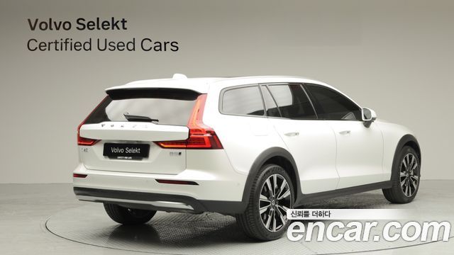 Volvo V60 из Кореи Encar