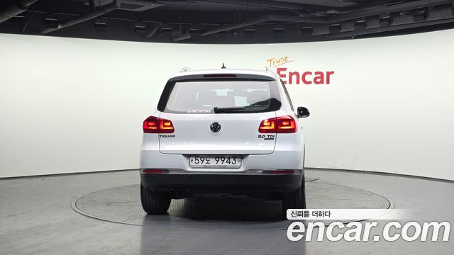Volkswagen Tiguan 2.0 TDI Comfort 5N — пробег 188 901 км — фото 4 из 5
