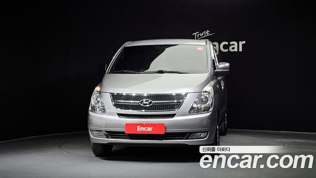 Hyundai Starex 12-Seater Wagon CVX Premium — пробег 222 527 км — фото 3 из 5