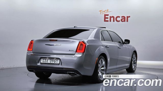 Chrysler 300C из Кореи Encar