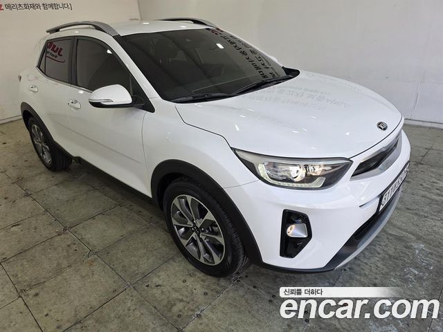 Kia Stonic из Кореи Encar