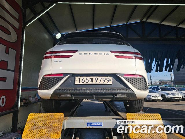 Genesis GV70 из Кореи Encar
