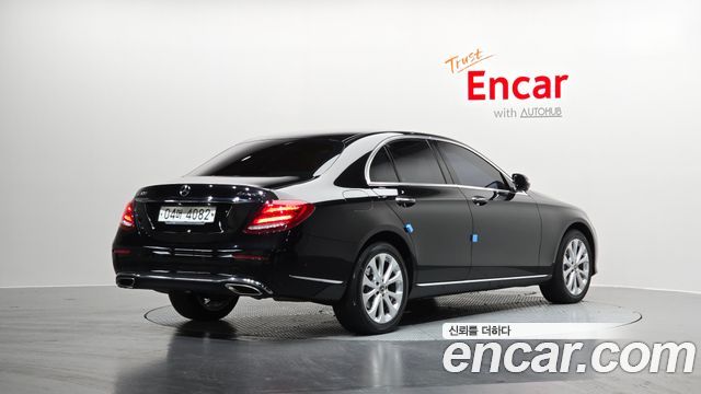 Mercedes-Benz E-Class из Кореи Encar