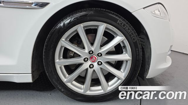 Jaguar XJ из Кореи Encar