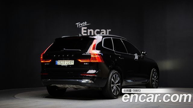 Volvo XC60 B5 Ultimate Bright — пробег 51 091 км — фото 2 из 5