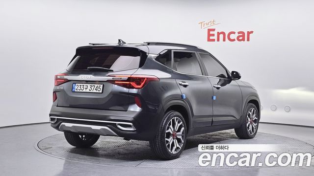 Kia Seltos из Кореи Encar