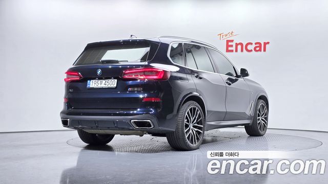 BMW X5 M50i — пробег 54 962 км — фото 2 из 5