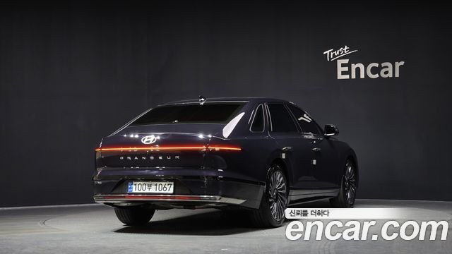 Hyundai Grandeur 2,5 Gasoline 2WD Calligraphy — пробег 11 827 км — фото 2 из 5