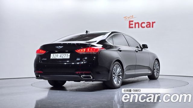 Hyundai Genesis из Кореи Encar