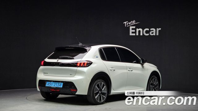 Peugeot 208 из Кореи Encar