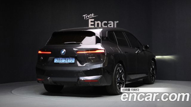 BMW iX из Кореи Encar