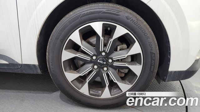 Kia Carnival 9-Seater Signature — пробег 96 846 км — фото 5 из 5