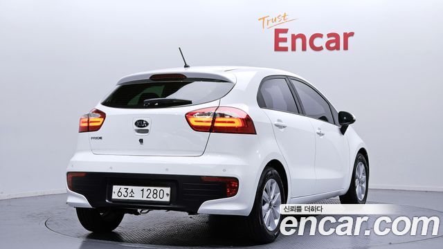 Kia pride из Кореи Encar