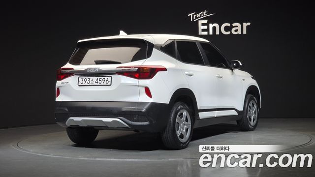 Kia Seltos из Кореи Encar