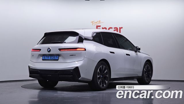 BMW iX из Кореи Encar