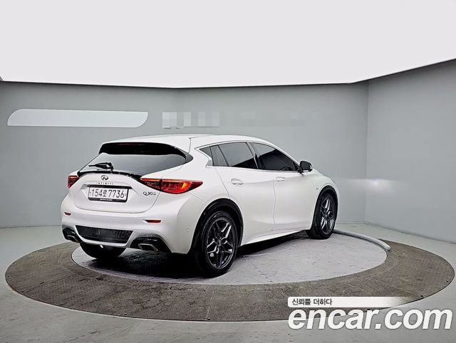 Infiniti Q30 из Кореи Encar