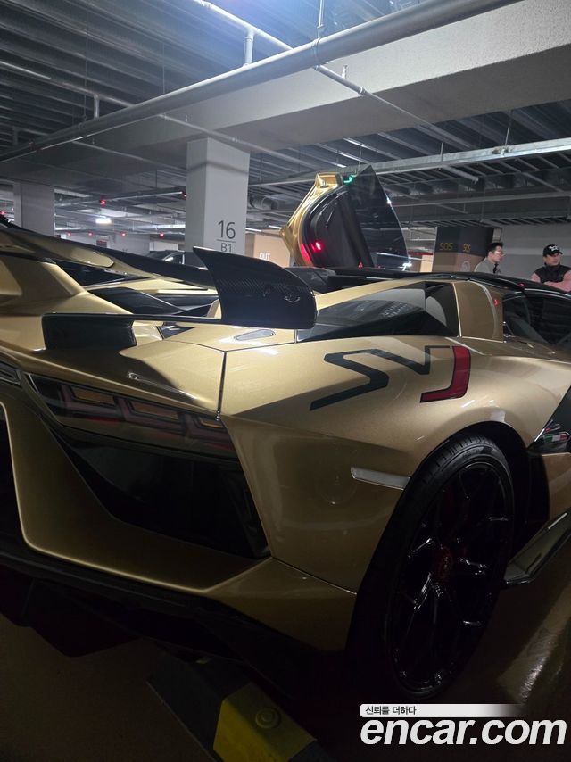 Lamborghini Aventador из Кореи Encar