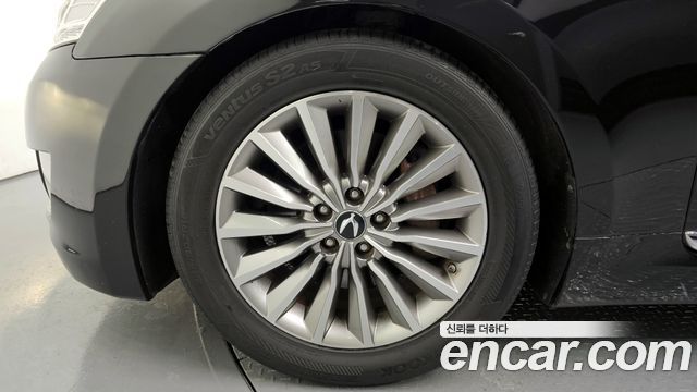 Hyundai Equus из Кореи Encar