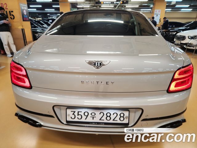 Bentley Flying Spur из Кореи Encar