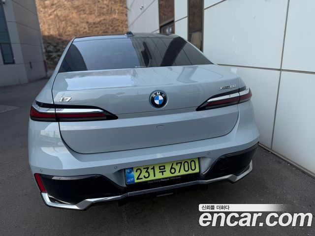 BMW i7 из Кореи Encar