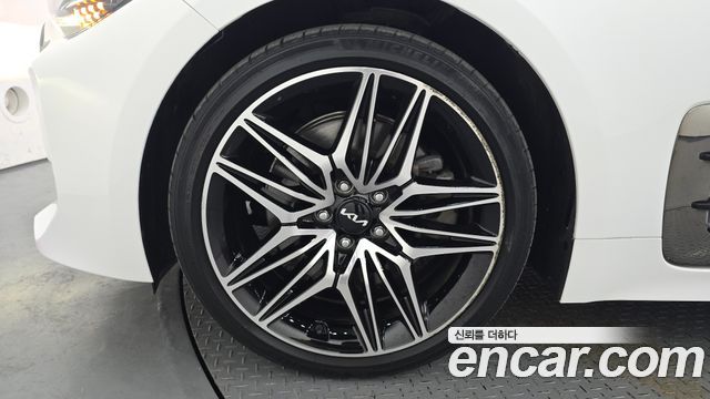 Kia Stinger из Кореи Encar