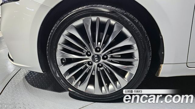 Kia K7 из Кореи Encar