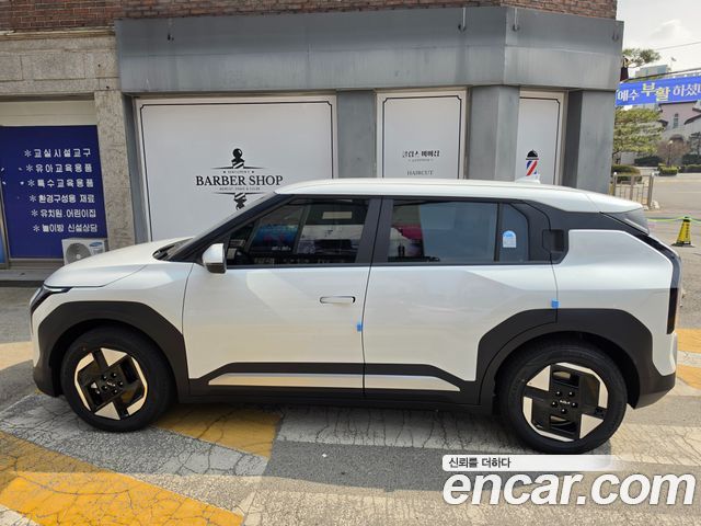 Kia EV3 из Кореи Encar