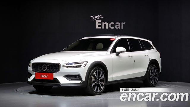Volvo V60 из Кореи Encar