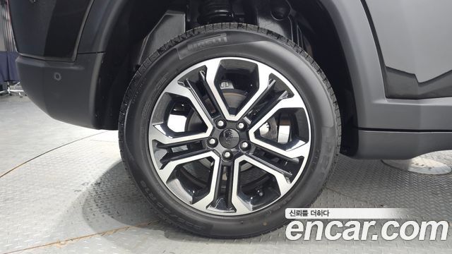 Jeep Compass 2.4 Limitied AWD — пробег 82 760 км — фото 5 из 5