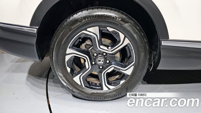 Honda CR-V 1.5 Touring 4WD — пробег 63 727 км
