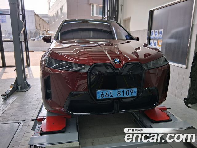 BMW iX из Кореи Encar