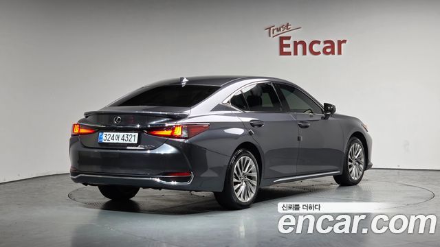 Lexus ES из Кореи Encar