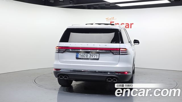 Lincoln Aviator 3.0 Reserve  AWD — пробег 77 776 км — фото 4 из 5