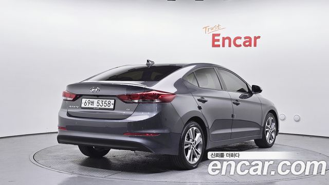 Hyundai AVANTE из Кореи Encar