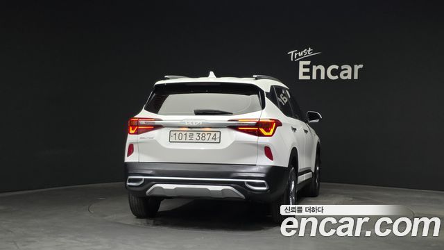 Kia Seltos из Кореи Encar