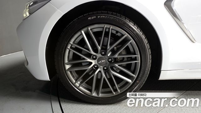 Genesis G70 из Кореи Encar