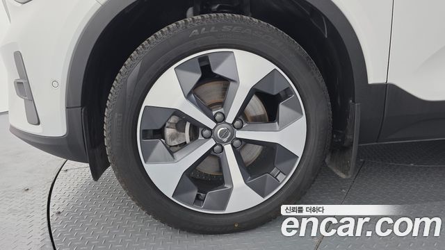 Volvo XC40 из Кореи Encar