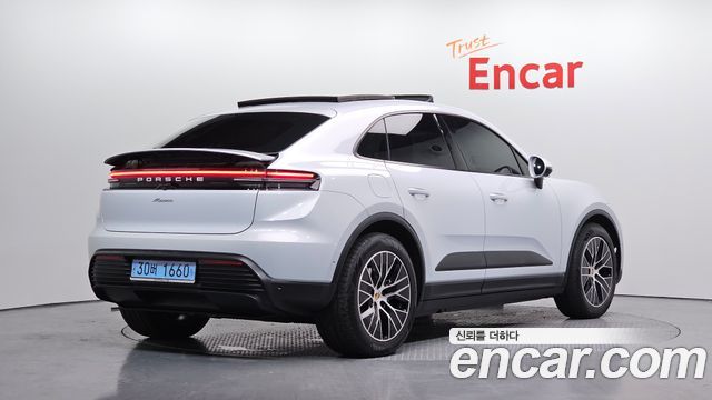 Porsche Macan из Кореи Encar