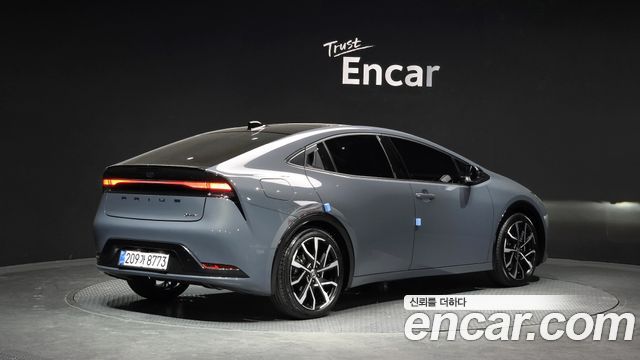 Toyota Prius из Кореи Encar