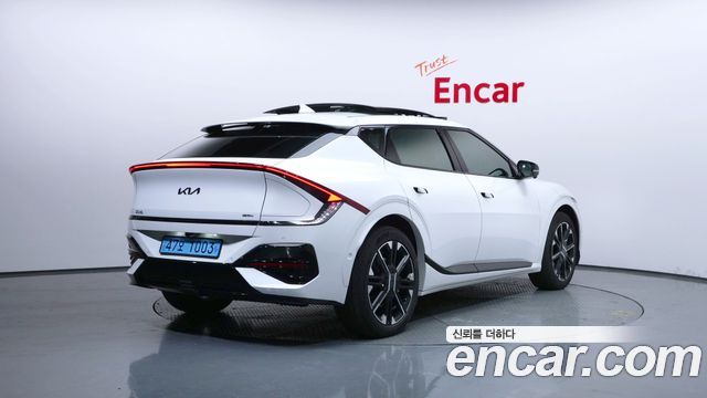 Kia EV6 из Кореи Encar