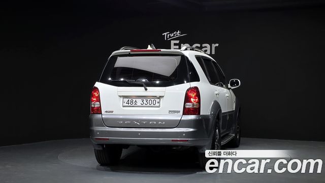 Ssangyong Rexton 4WD RX4 High Deluxe — пробег 121 078 км — фото 4 из 5