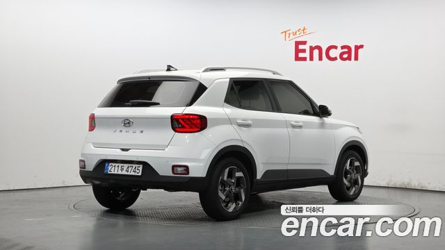 Hyundai Venue из Кореи Encar