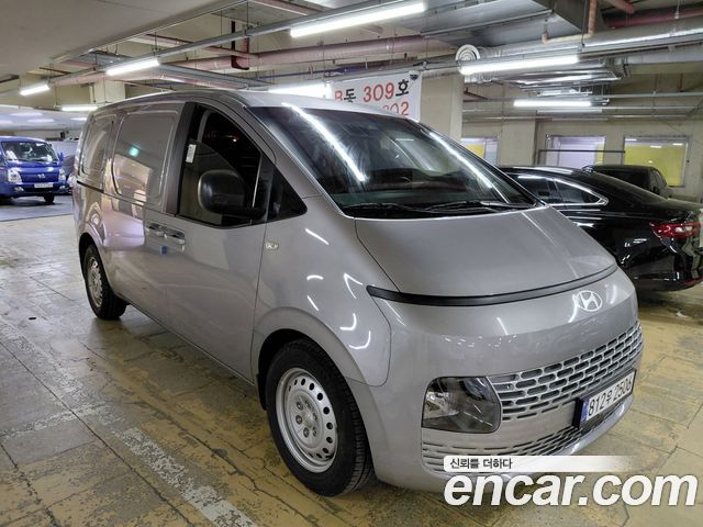 Hyundai Staria Cargo 3-Seater Smart — пробег 35 924 км — фото 3 из 5