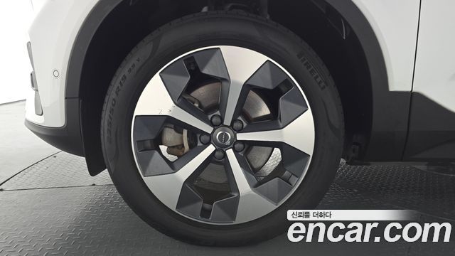 Volvo XC40 из Кореи Encar