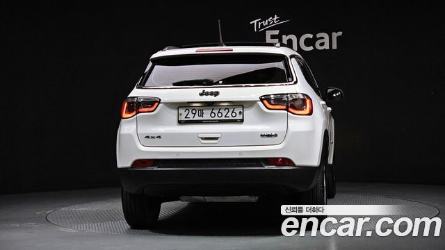 Jeep Compass из Кореи Encar