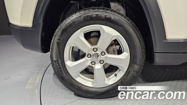 Jeep Compass из Кореи Encar